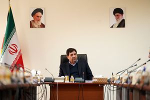 اولویت باید بر سازماندهی متخصصان پرانگیزه و جوان متمرکز شود