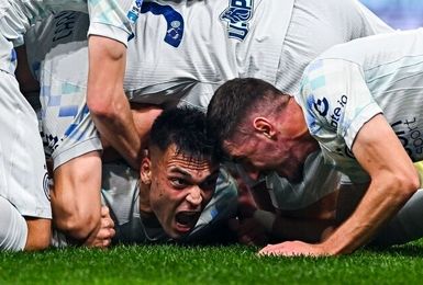 بایرن با ۵ گل هوفنهایم ۱۰ نفره را در هم کوبید