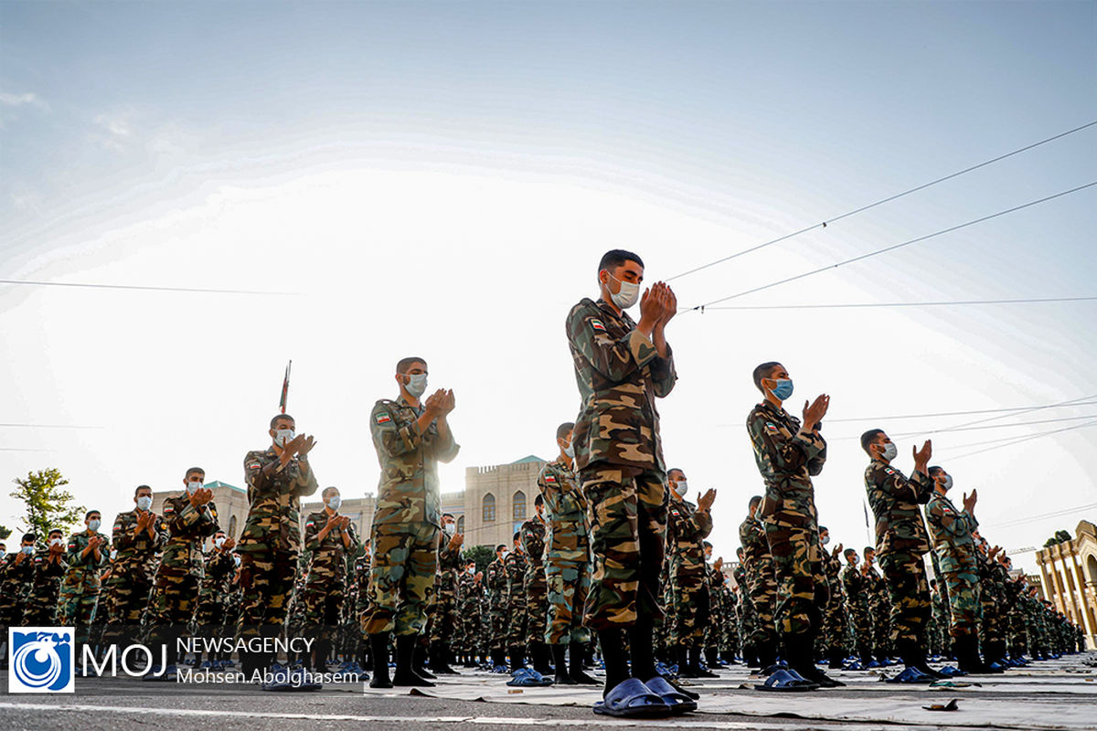 اقامه نماز عید سعید فطر در دانشگاه افسری امام علی (ع)