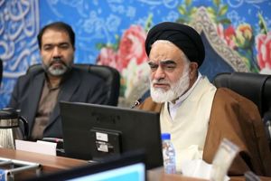 تأکید امام جمعه موقت اصفهان بر همدلی و اتفاق نظر میان نمایندگان و مدیریت استان