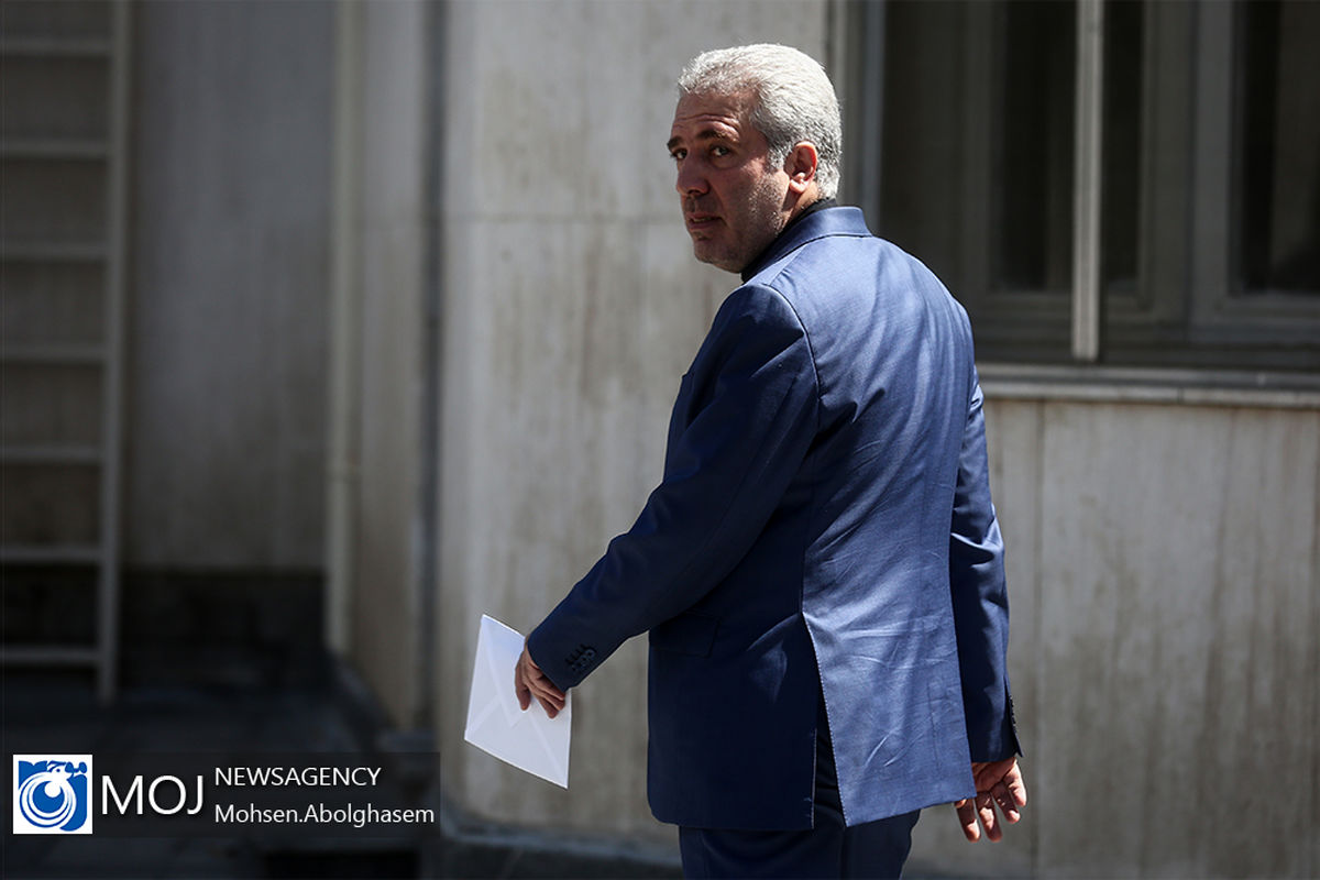 حاشیه جلسه هیات دولت - ۱۳ شهریور ۱۳۹۸