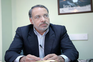 وعده‌های رییس جمهور در حوزه اقتصاد نتیجه‌ای نداشت/ رفع معضلات اقتصادی با مذاکره و دیپلماسی محقق می‌شود