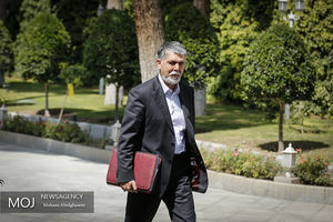 گریه مردم امروز از سر آینده وطن است