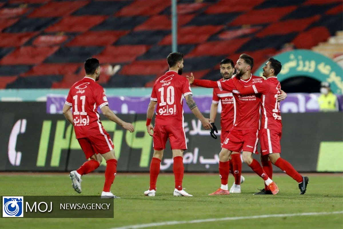 دیدار تیم های فوتبال پرسپولیس و فولاد خوزستان