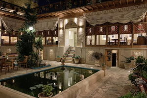 افتتاح ۱۱ پروژه گردشگری و اقامتی در فارس طی دهه مبارک فجر