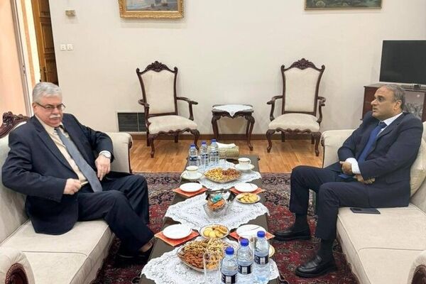 سفرای پاکستان و روسیه در تهران با یکدیگر رایزنی کردند