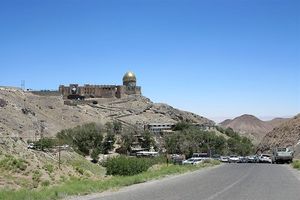 ویژه‌ برنامه های روز طبیعت در ۱۷ بقعه متبرکه استان برگزار می شود 