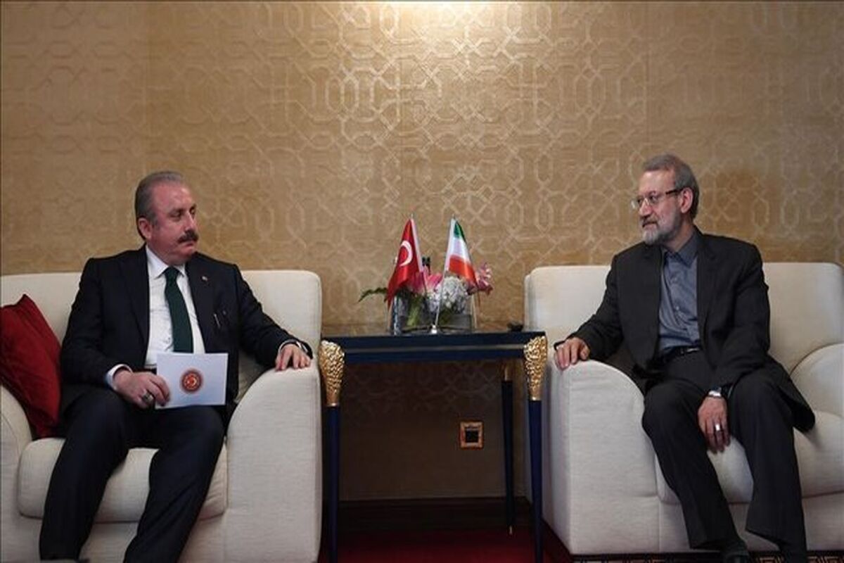 گفتگوی تلفنی رییس مجلس ترکیه با لاریجانی
