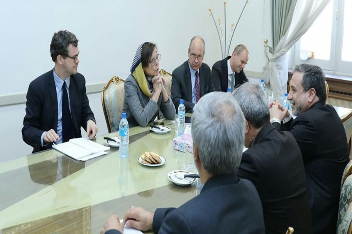 دیدار عراقچی و هیئت سوییسی