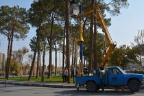 روشنایی میدان های شهر میبد در حال اصلاح و بازسازی 