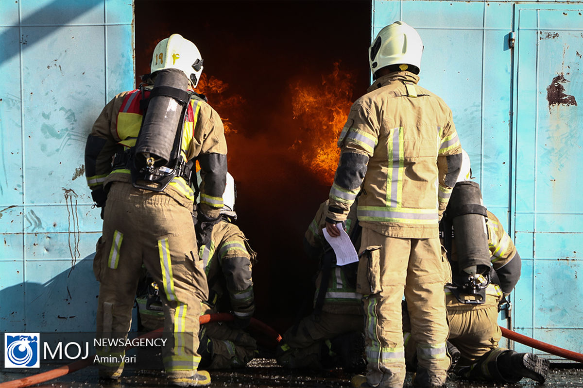 مانور عملیاتی آتش نشانی در سامانه اتوبوس تندرو