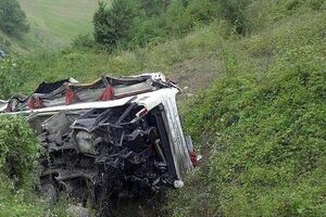 Bus accident in Pakistan left 7 killed
