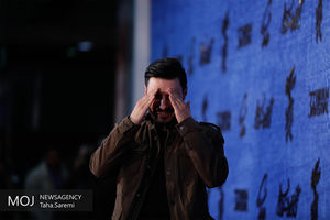 جواد عزتی عزادار شد