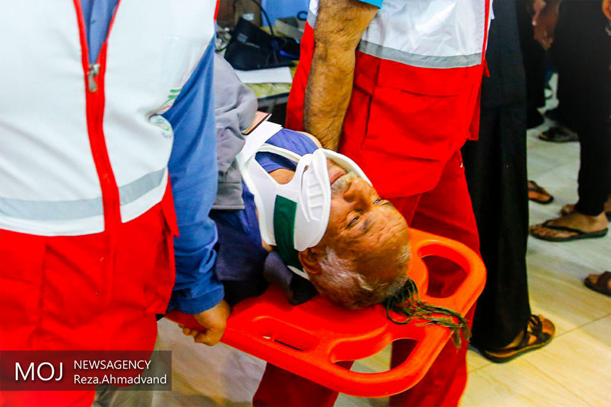 خدمات پزشکی و درمانی جمعیت هلال احمر ایران به زائران کربلای معلا