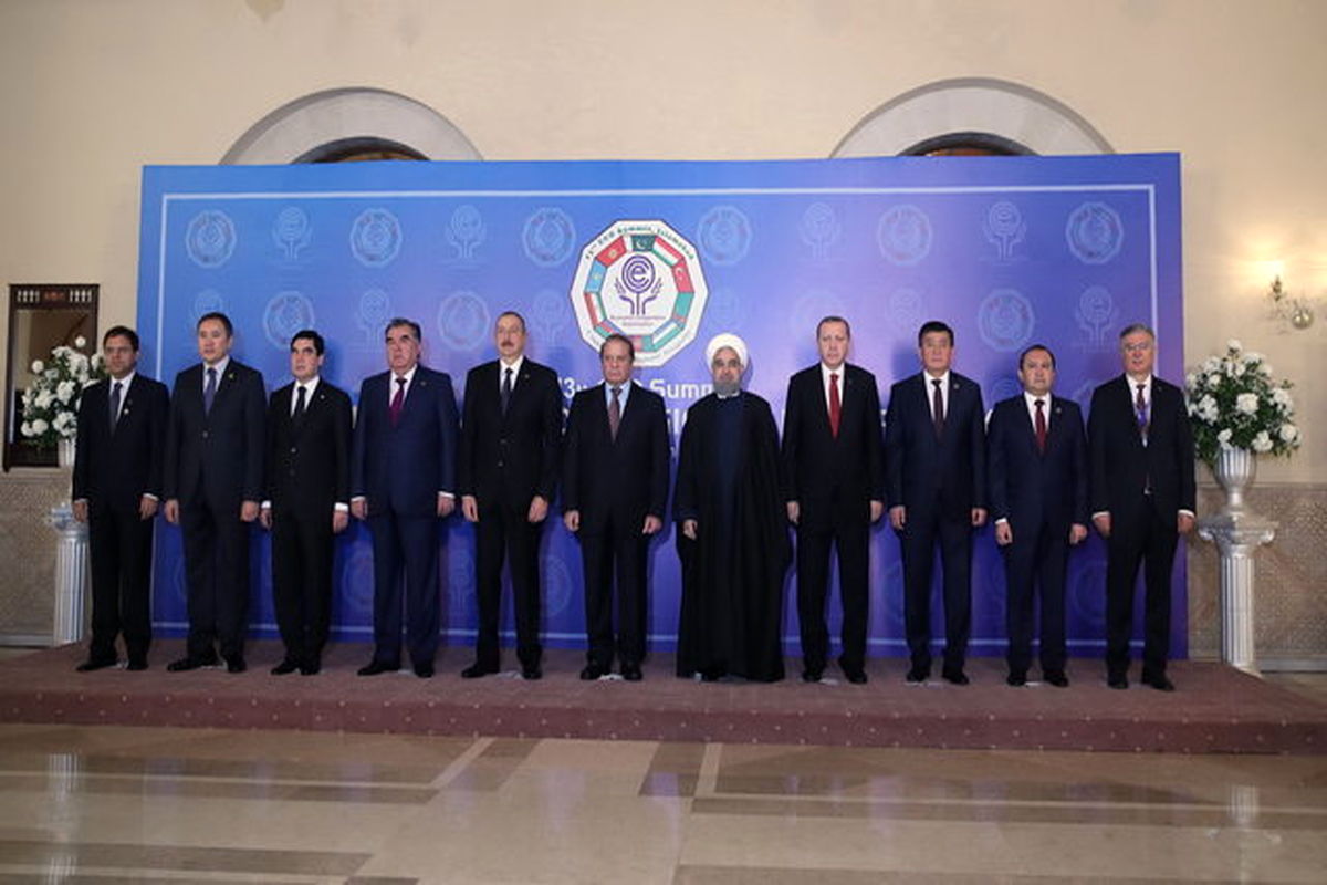 اجلاس سران اکو