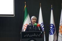وزیر نباید به خاطر آبی و قرمز به دنبال اسم و رسم خودش باشد