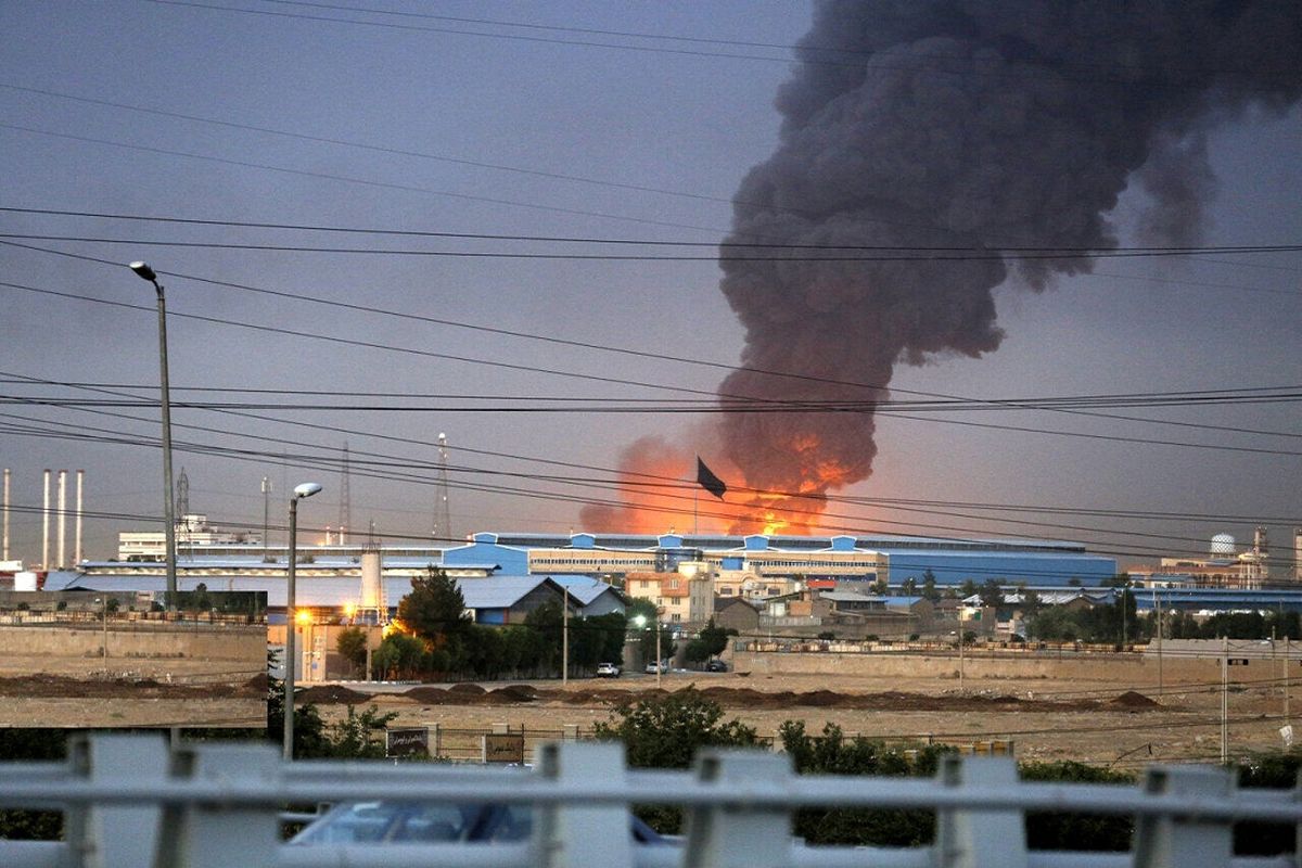 آتش سوزی پالایشگاه شازند