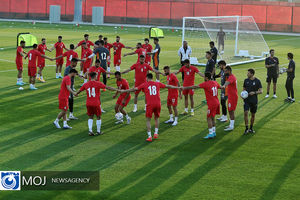 اولین تمرین و نشست خبری سرمربی تیم ملی فوتبال در قطر	