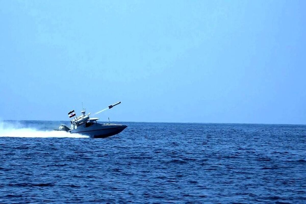 موشک پدافندی کوثر ۲۲۲ در رزمایش نیروی دریایی سپاه پاسداران رونمایی شد