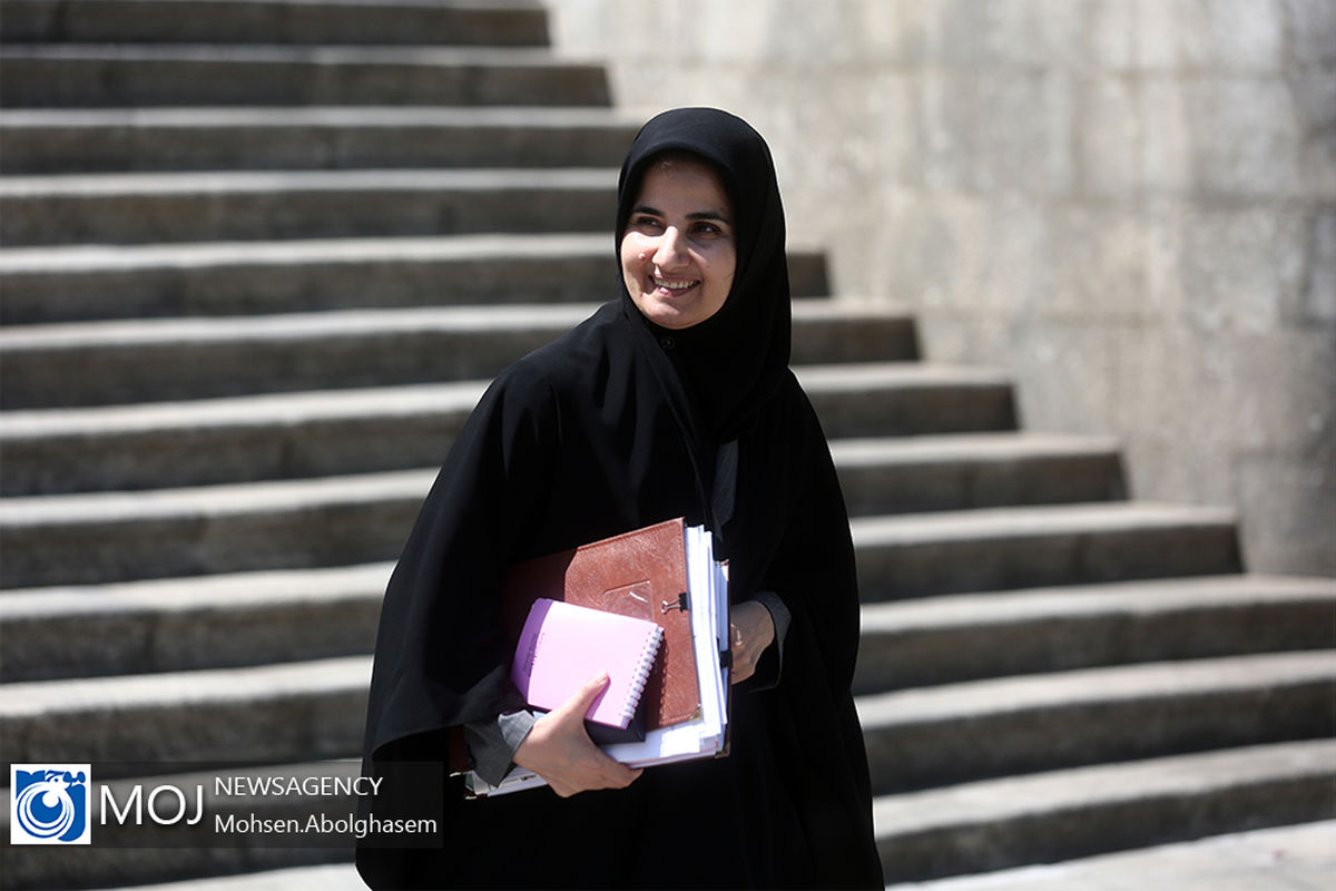 حاشیه جلسه هیات دولت - ۱۳ شهریور ۱۳۹۸