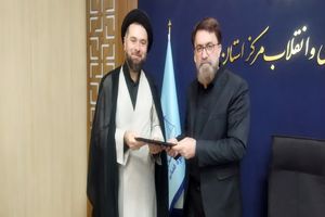 تجلیل از اقدامات دبیر کارگروه حقوق عامه دادسرای مرکز استان قزوین
