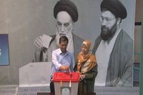 عبدالناصر همتی رای خود را به صندوق انداخت