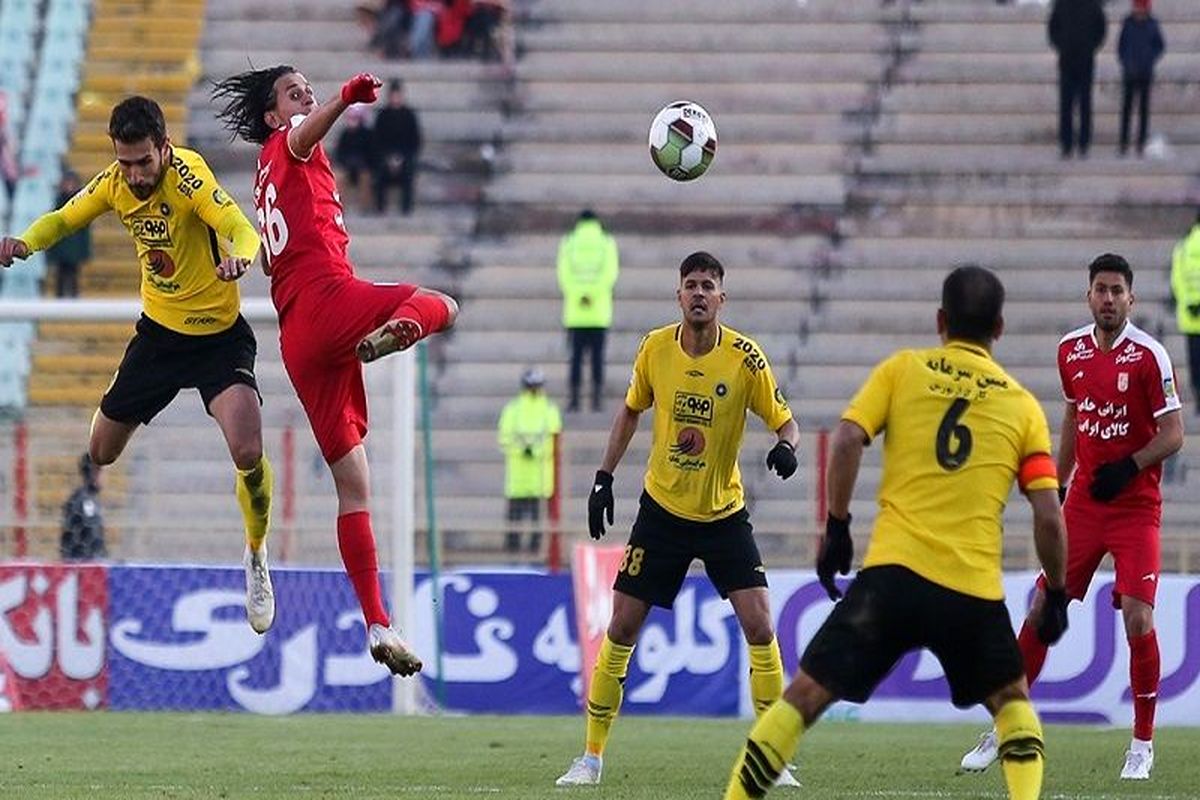 بازی سپاهان و تراکتور