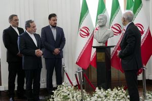 سردیس شهید امیرعبداللهیان در وزارت خارجه رونمایی شد