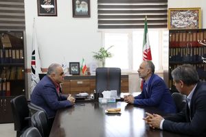 به واسطه صدور بخشنامه‌ها صادرات و تجارت خارجی به سختی انجام می شود