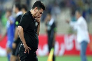 امیر قلعه‌نویی با انتخاب‌های اشتباه تیم ملی را به بن‌بست رسانده است