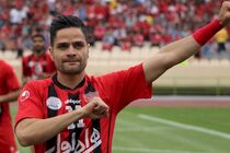 کمال کامیابی نیا به مدت 3 فصل با پرسپولیس تمدید کرد/ رقم قرارداد کامیابی نیا با پرسپولیس