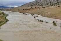 خودداری از نصب چادر در حریم رودخانه های فصلی در هرمزگان