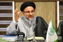 با انحراف برخی شعار و اصول اساسی انقلاب تغییر نمی‌کند