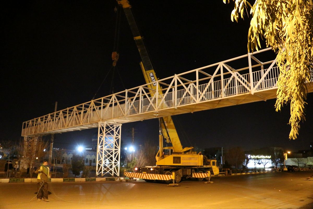 پل عابرپیاده