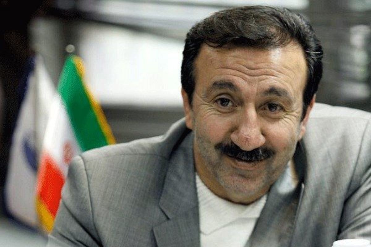 افشین داوری