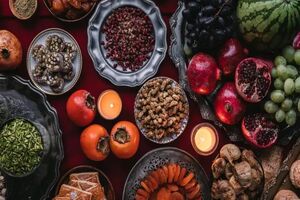 یلدای امسال، سفره‌ای به اندازه جیب‌ها؛ سنت در برابر سختی معیشت قرار دارد