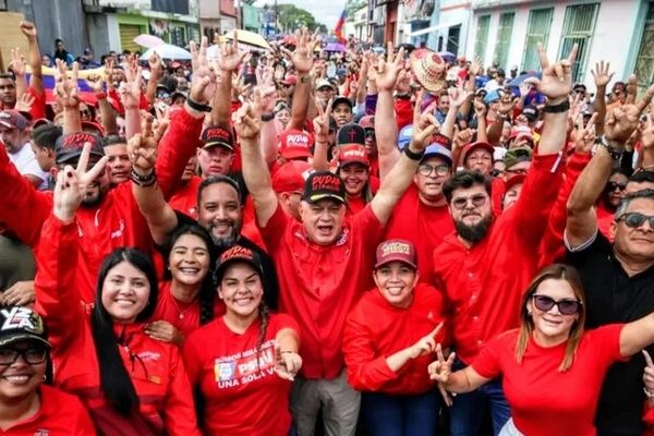 خلع سلاح انقلاب بولیواری امکان پذیر نیست