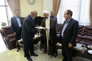 حکم نماینده بیمه مرکزی در هیات مرکزی گزینش صنعت بیمه ابلاغ شد