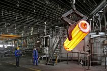 صنعت در دولت سیزدهم بیش از دو برابر رشد داشته است