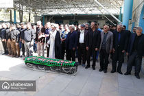 پیکر هنرمند عروسک گردان «مینا» تشییع شد