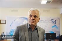 وزیرصنعت روی چشم ما جا دارد اما بهتر است در خانه استراحت کند