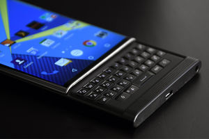 بلک‌بری Neon با سیستم عامل اندروید و دوربین ۱۳ مگاپیکسلی در راه است