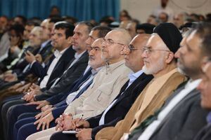 خرمشهر خونین شهر ما بود و با تلاش مجاهدین و رزمندگان، خرمشهر شد 