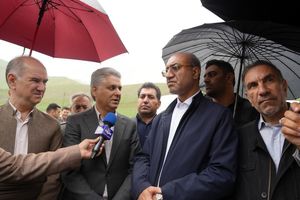 استاندار کرمانشاه از طرح آبرسانی به شهر تازه‌آباد بازدید کرد 