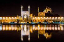 شب‌های میدان امام (ره) روشن شد
