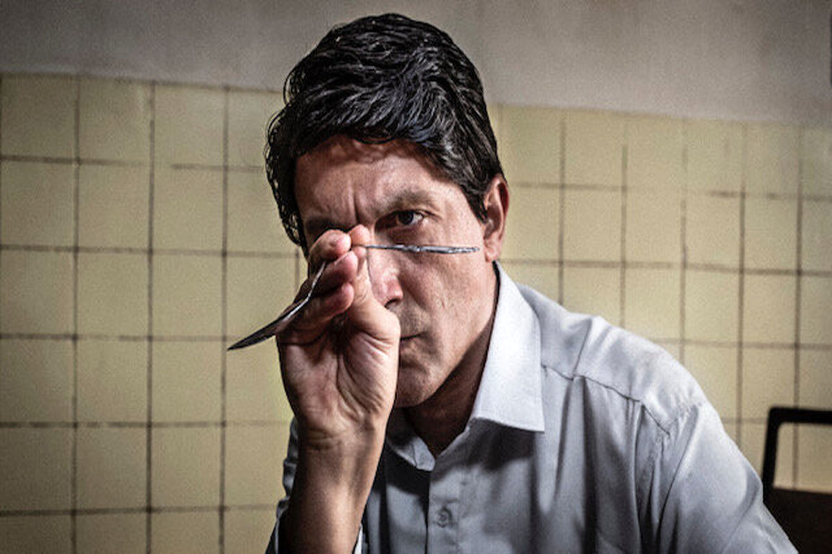 فیلم دوزیست