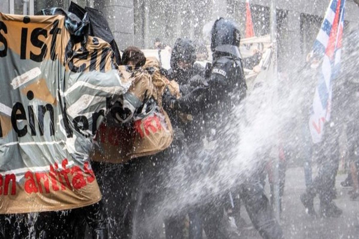 اعتراضات کرونایی