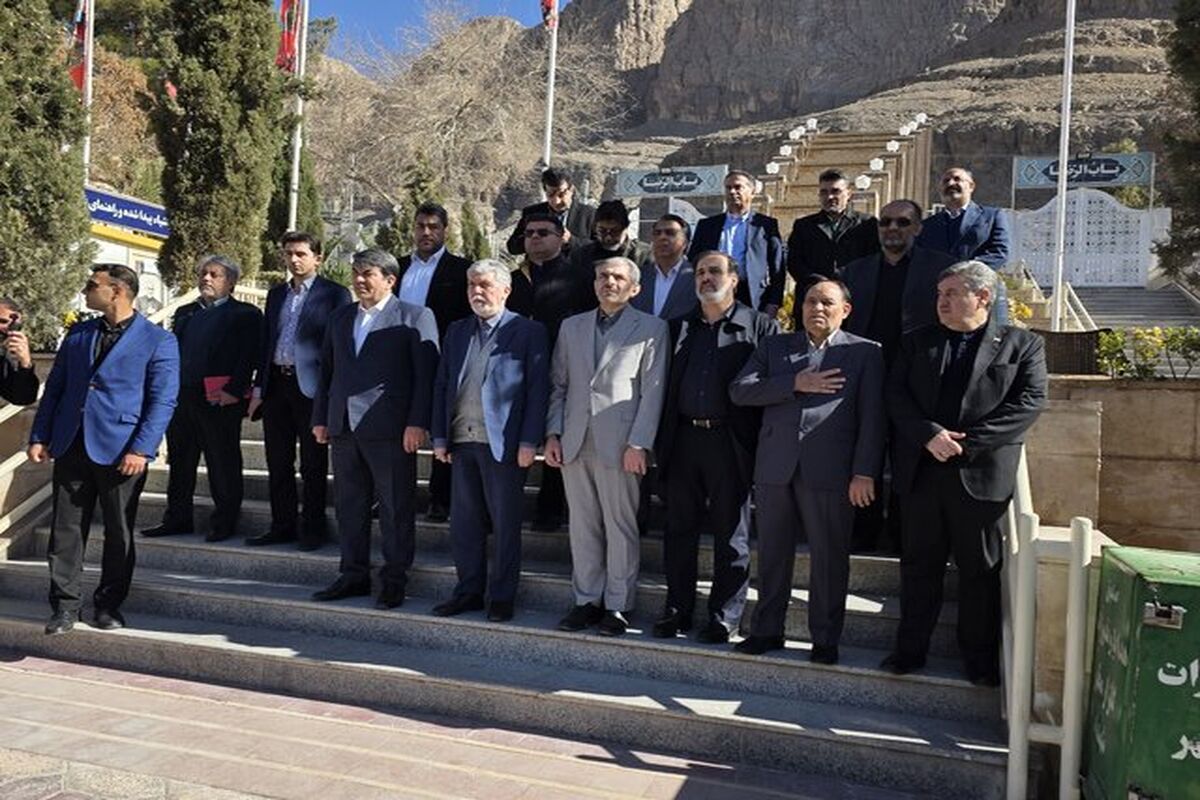 وزیر فرهنگ و ارشاد اسلامی
