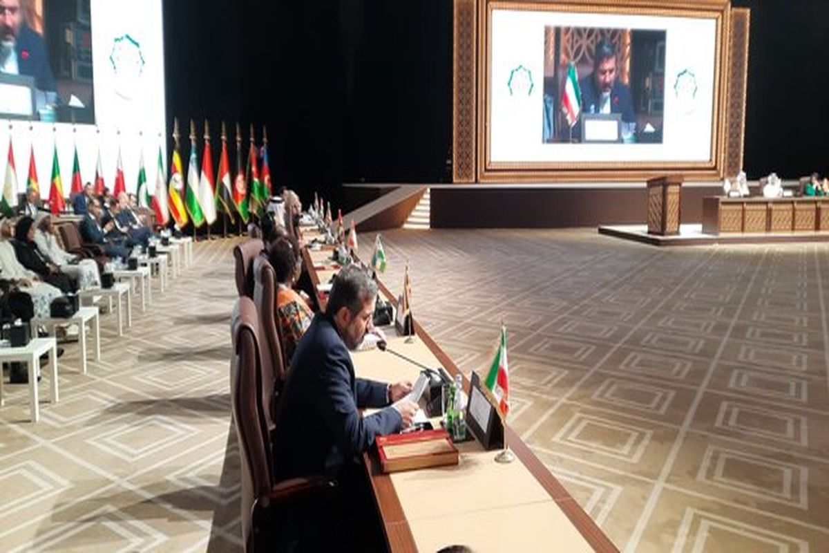 وزیر فرهنگ و ارشاد اسلامی