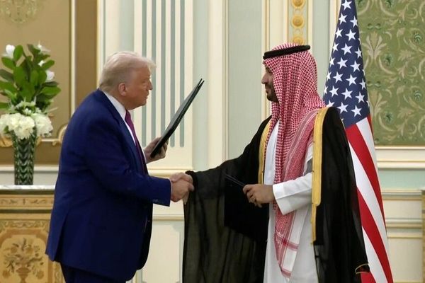 بلومبرگ از توافق احتمالی ترامپ و بن‌سلمان برای فروش F‑35 خبر داد